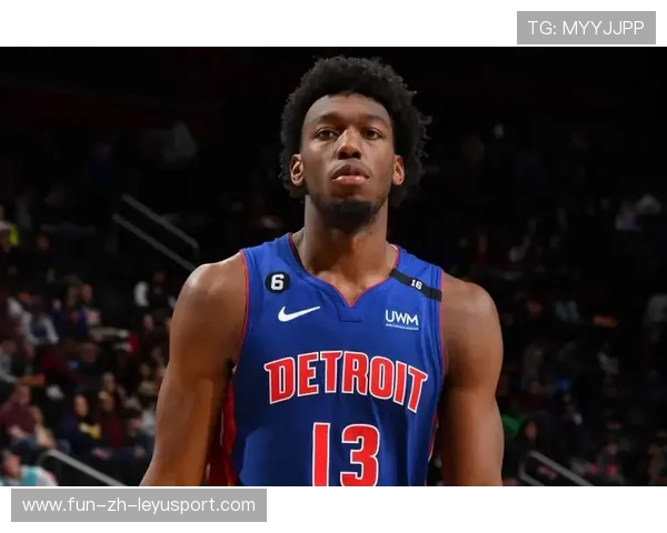 怀斯曼侧翼跑动灵活,底特律连续创造机会 怀斯曼侧翼跑动灵活,底特律连续创造机会